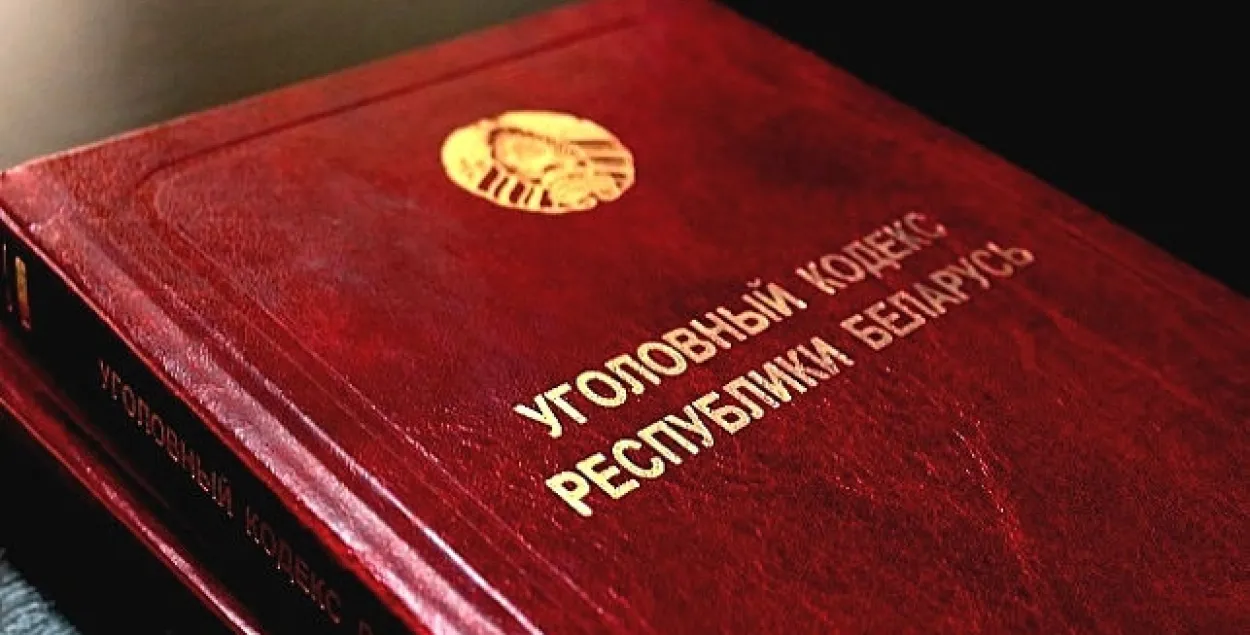У Гродне аўтамабіль хуткай медыцынскай дапамогі збіў на пераходзе жанчыну