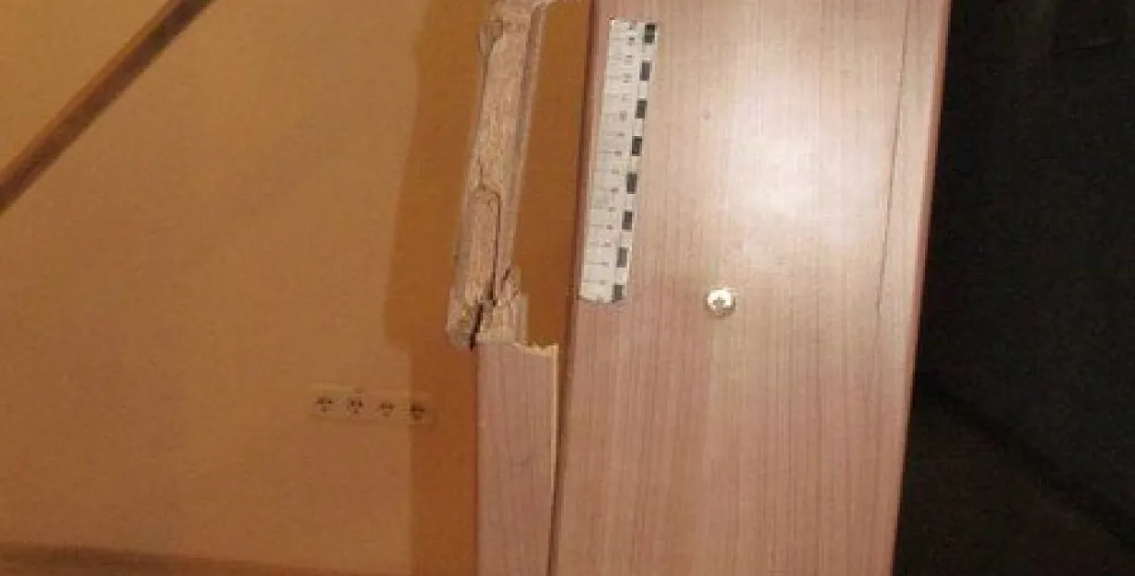 Мінчук абакраў офіс працадаўцы за "несправядлівае звальненне"