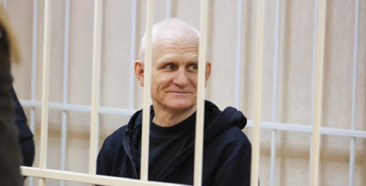 Алесь Беляцкий на суде
