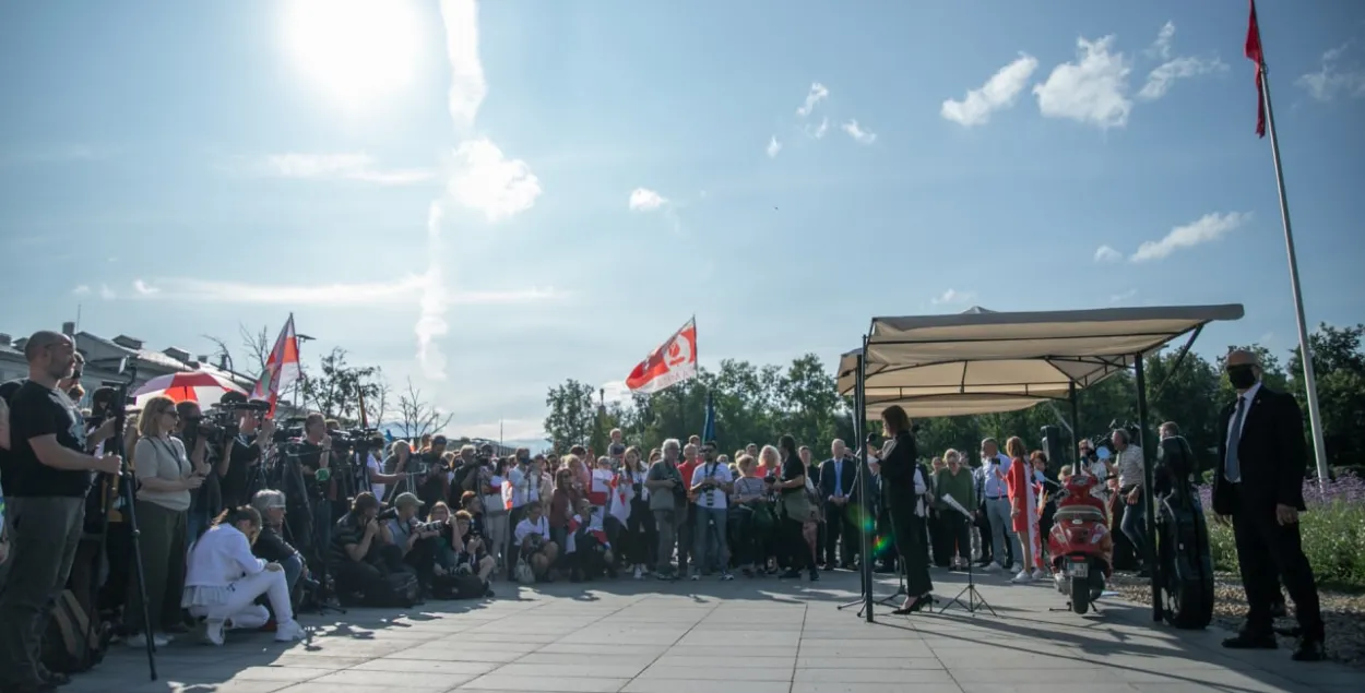 Светлана Тихановская общается с белорусами в Вильнюсе /&nbsp;@tsikhanouskaya
