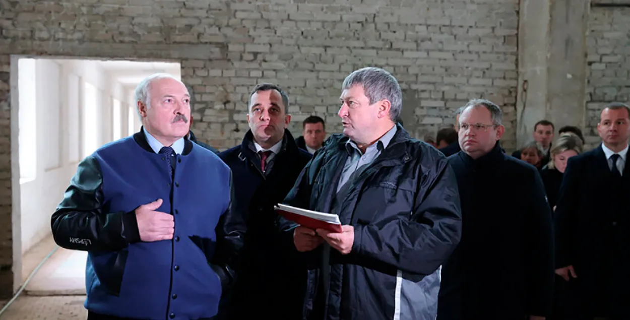Александр Лукашенко в Толочинском районе / president.gov.by
