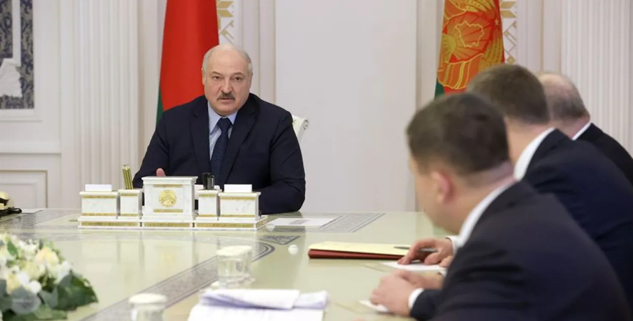Лукашэнка даручыў стварыць орган па кантролі за развіццём IT-сферы