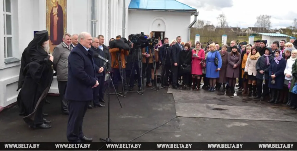Лукашэнка жыхарам Барані: Трэба прывыкаць, што людзі павінны ісці за працай