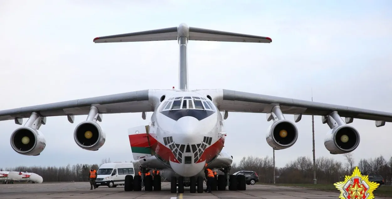 Самолёт в Мачулищах / Ваяр
