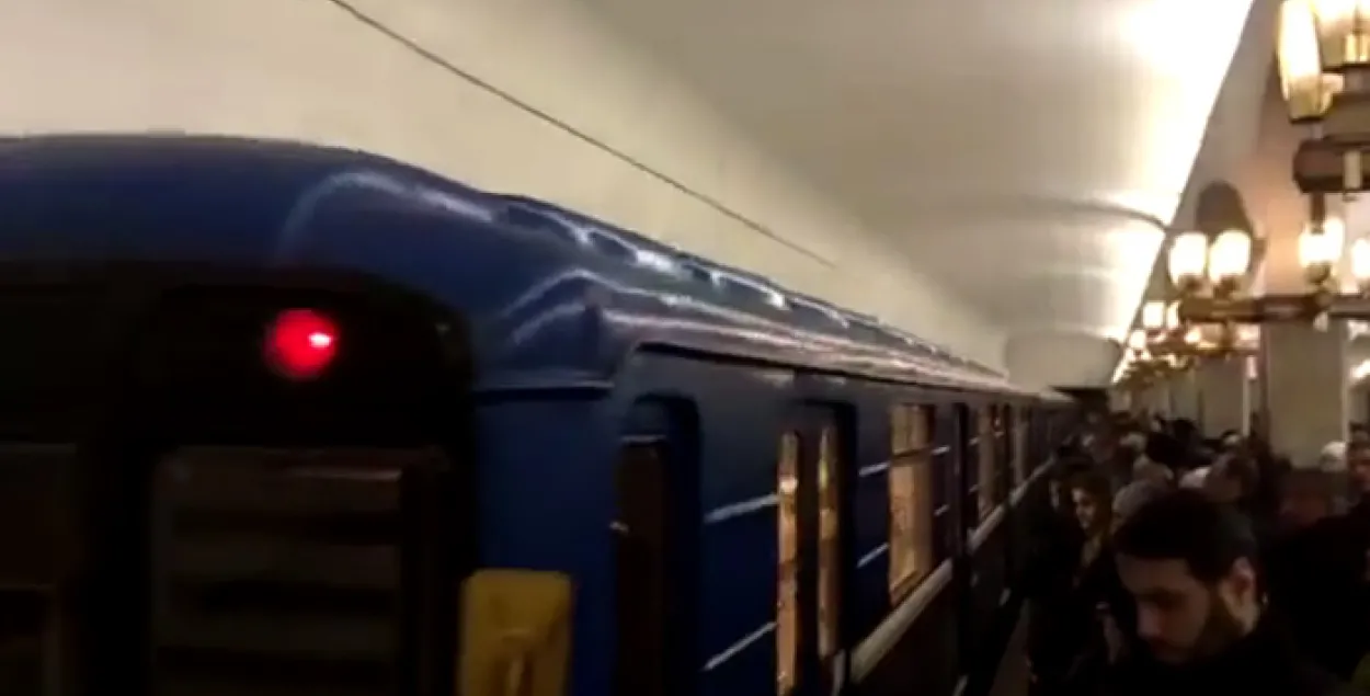 Зранку 21 снежня ў працы мінскага метро адбыўся збой