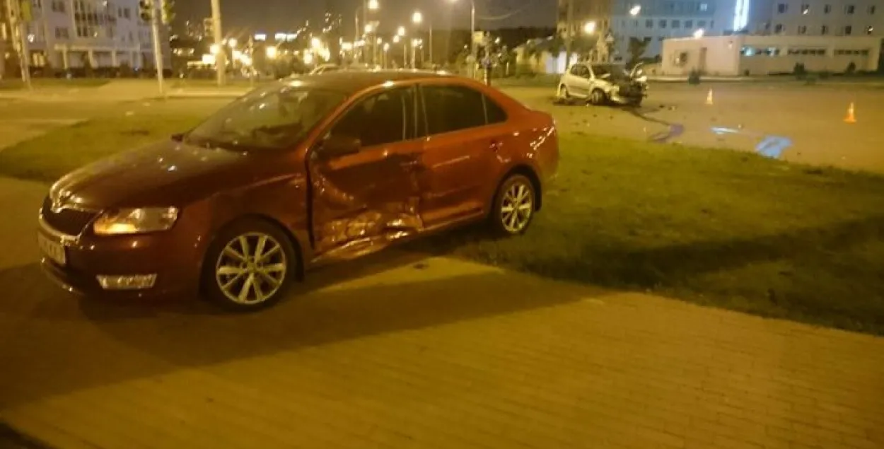 "Шкода" ў Мінску вылецела на тратуар і збіла дзевяцігадовае дзіця