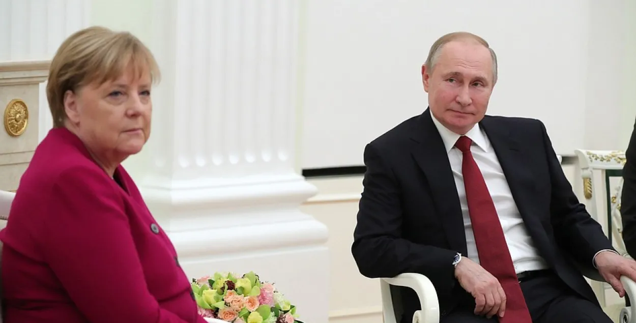 Меркель абмеркавала з Пуціным міграцыйны крызіс на беларуска-польскай мяжы