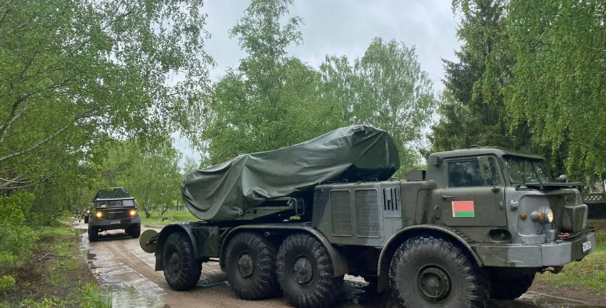 Перакідванне ваеннай тэхнікі / ілюстрацыйнае фота&nbsp;@modmilby
