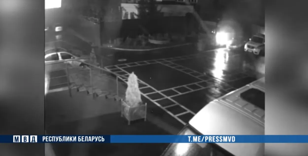 МУС: уначы тэрыторыю Савецкага РУУС у Мінску атакавалі кактэйлямі Молатава