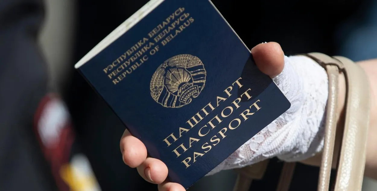 Алесь Міхалевіч расказаў, куды можна і нельга ехаць
