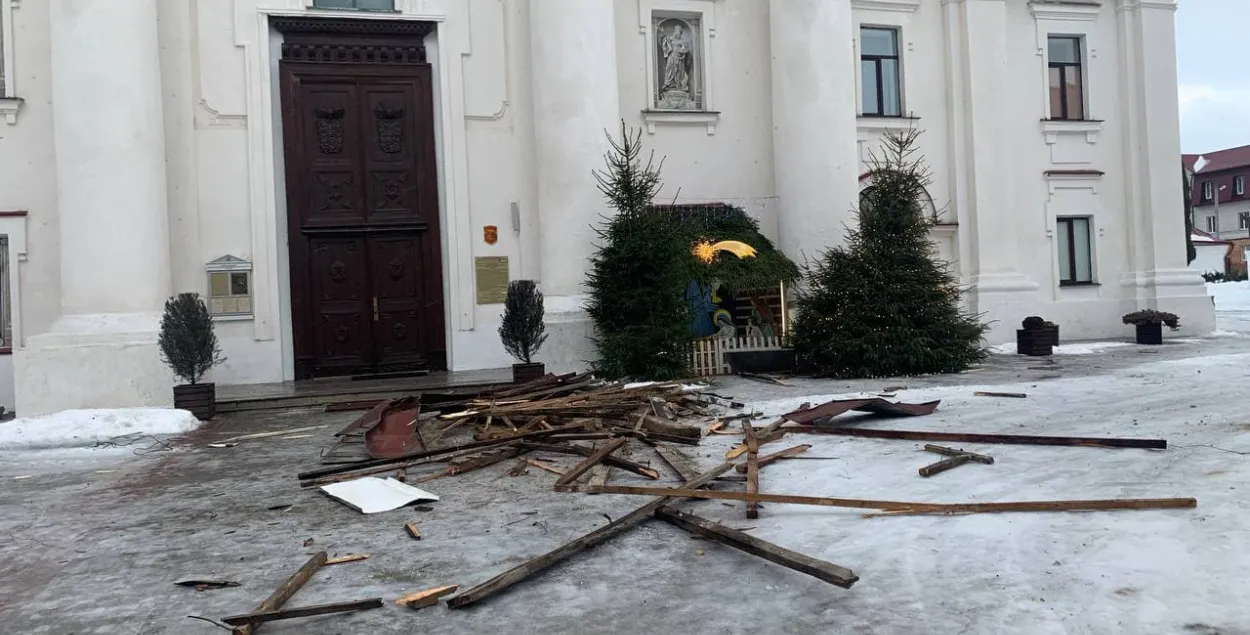 У Магілёве ўраган сарваў дах са старажытнага касцёла
