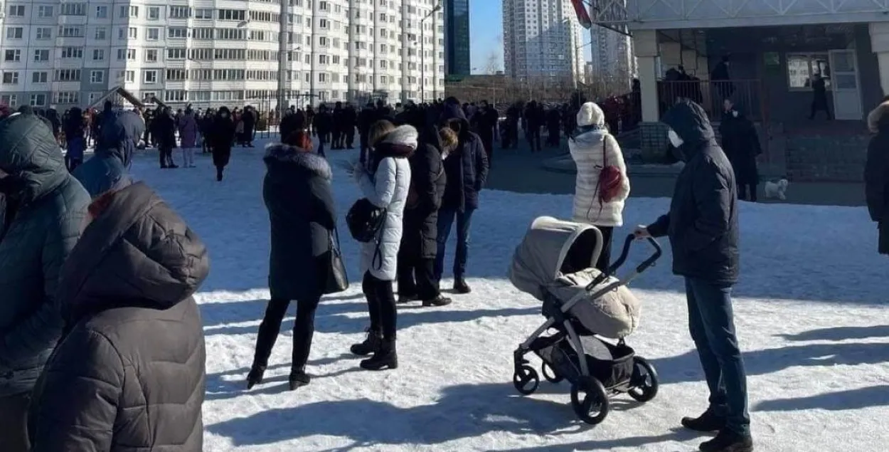 Белорусы вышли на протест против войны, Минск, 27 февраля 2022 года / Фото правозащитников