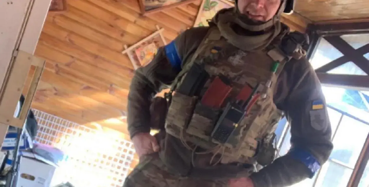"Калі пачаўся абстрэл, Дзіма аддаў загад байцам адысці ў сховішча. Сам адышоў апошні. Асколак прыляцеў у лапатку"/ фота з архіва байцоў батальёна "Тэрор"