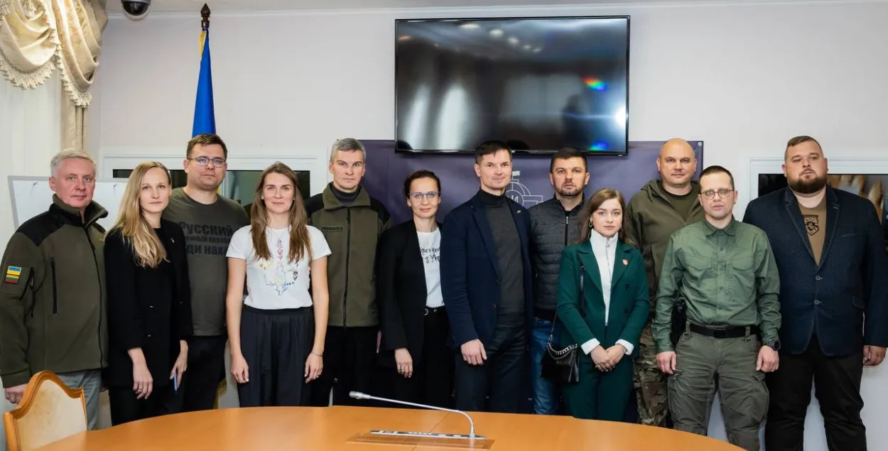 Прадстаўнікі палка Каліноўскага сустрэліся з літоўскімі дэпутатамі / t.me/belwarriors
