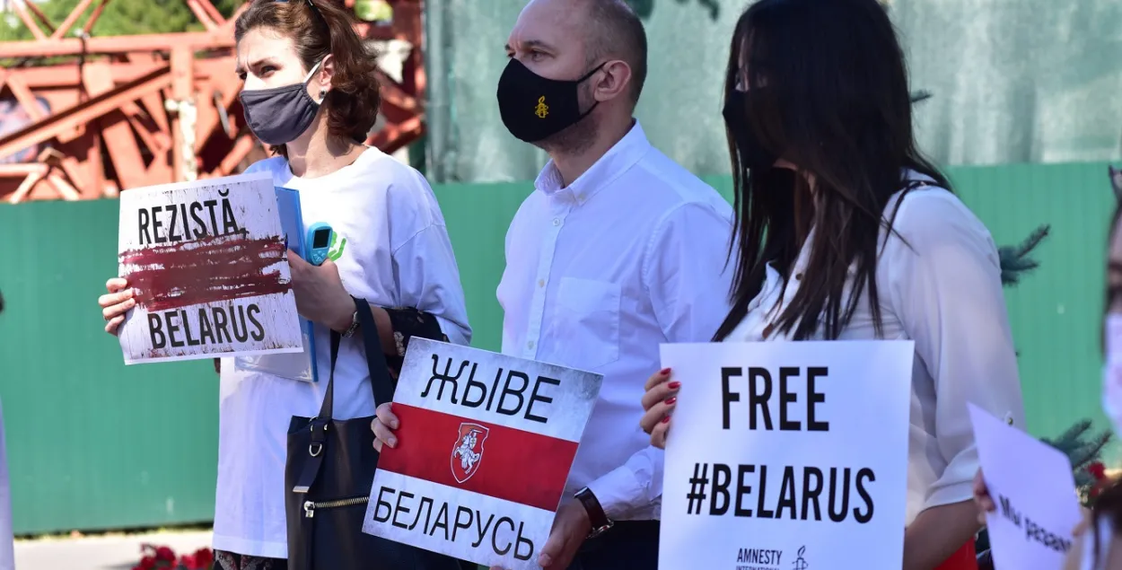 "Пацвердзілі сваю прыхільнасць да прасоўвання дэмакратычных каштоўнасцяў" / newsmaker.md
