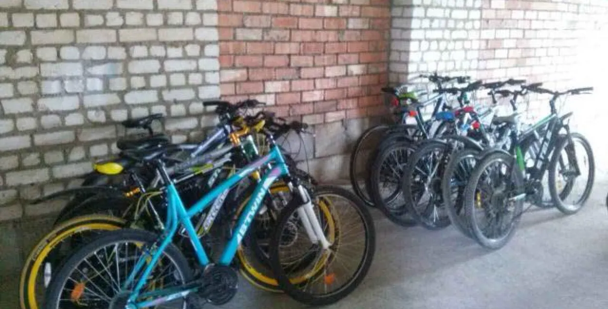 Затрымалі мужчын, якія ў розных гарадах Беларусі скралі 20 ровараў (фота)