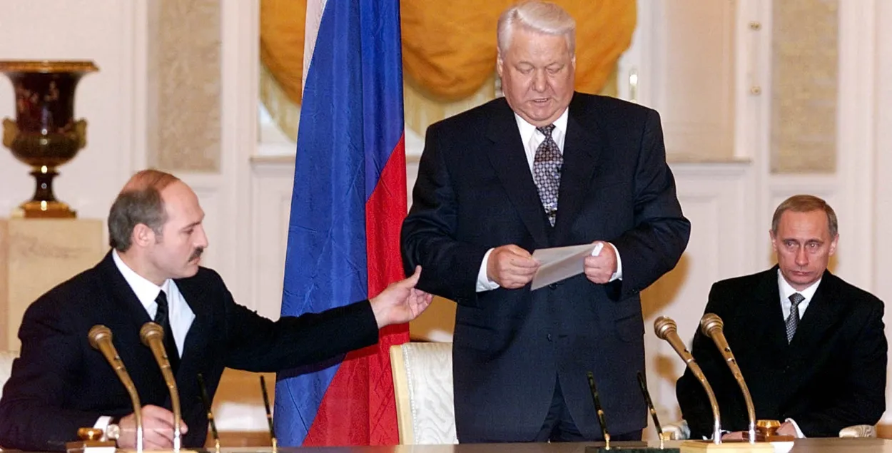 Alexander Lukashenko, Boris Yeltsin, and Vladimir Putin in 1999&nbsp;/ Reuters