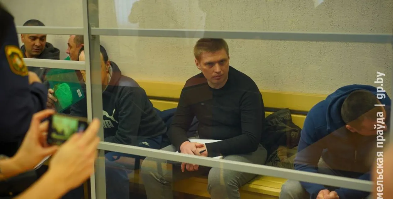 Во время суда над участниками "Рабочага руху" /gp.by
