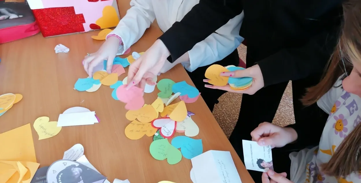 Valentine's cards were allowed before / sch170.minsk.edu.by
