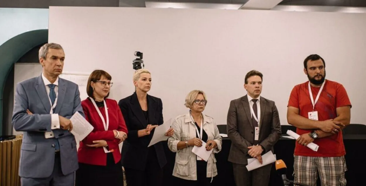 Члены прэзідыума КР&nbsp;сёння або за мяжой, або за кратамі​