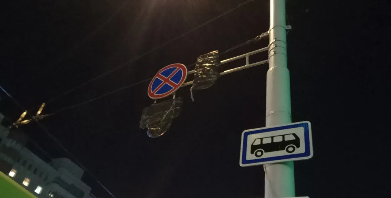 Інвалідам так і не вярнулі зручную паркоўку каля Камароўскага рынка ў Мінску