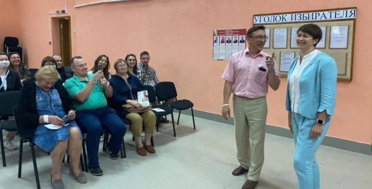 Перадвыбарчыя “народныя сходы” — што гэта і навошта?