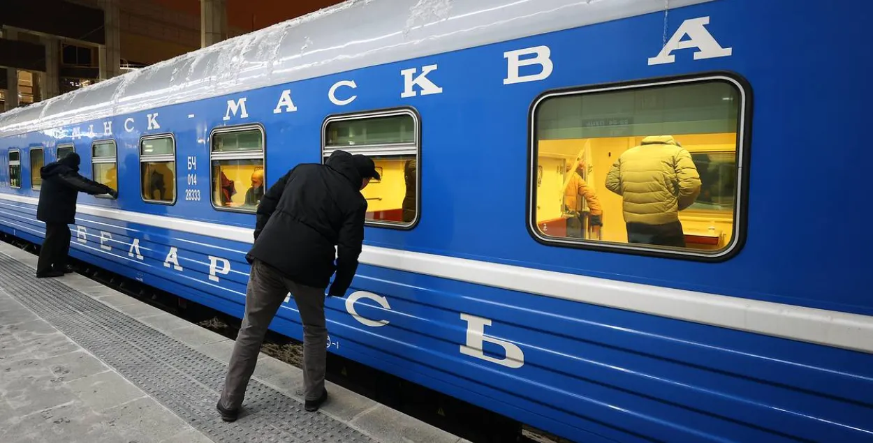 Пасля аб'явы ў Расіі мабілізацыі вырасла колькасць расіян, якія жадаюць пакінуць краіну / ілюстрацыйнае фота&nbsp;fotoxcom.ru
