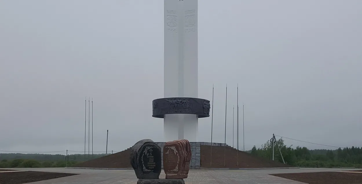 Памятник "Три сестры"​ / cg.gov.ua