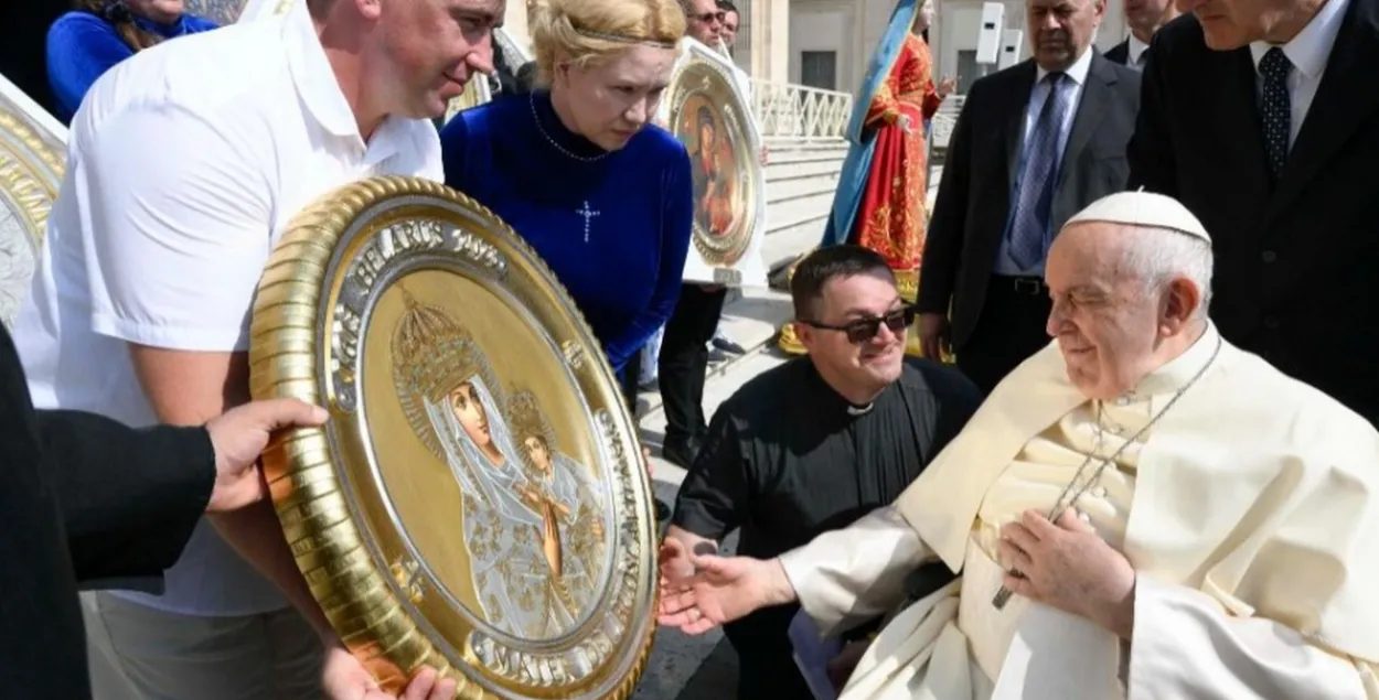 Беларускія копіі абразоў Найсвяцейшай Панны Марыі ў Ватыкане /&nbsp;vaticannews.va
