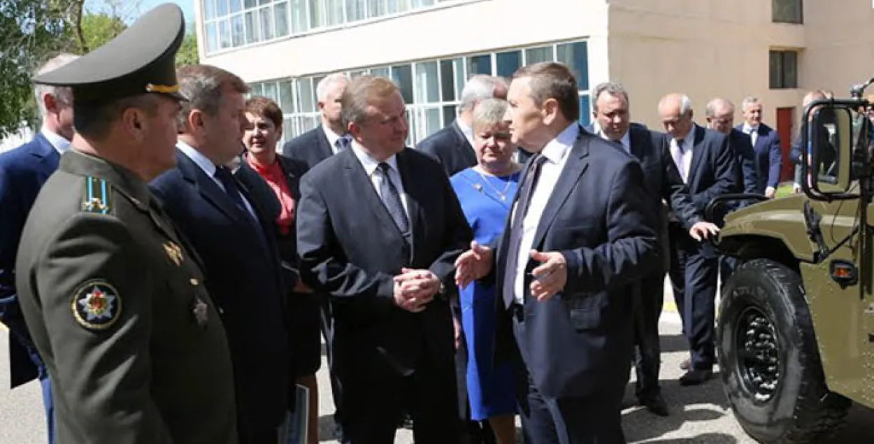Фотафакт: Старшыня Аршанскага райвыканкама з'явіўся на публіцы