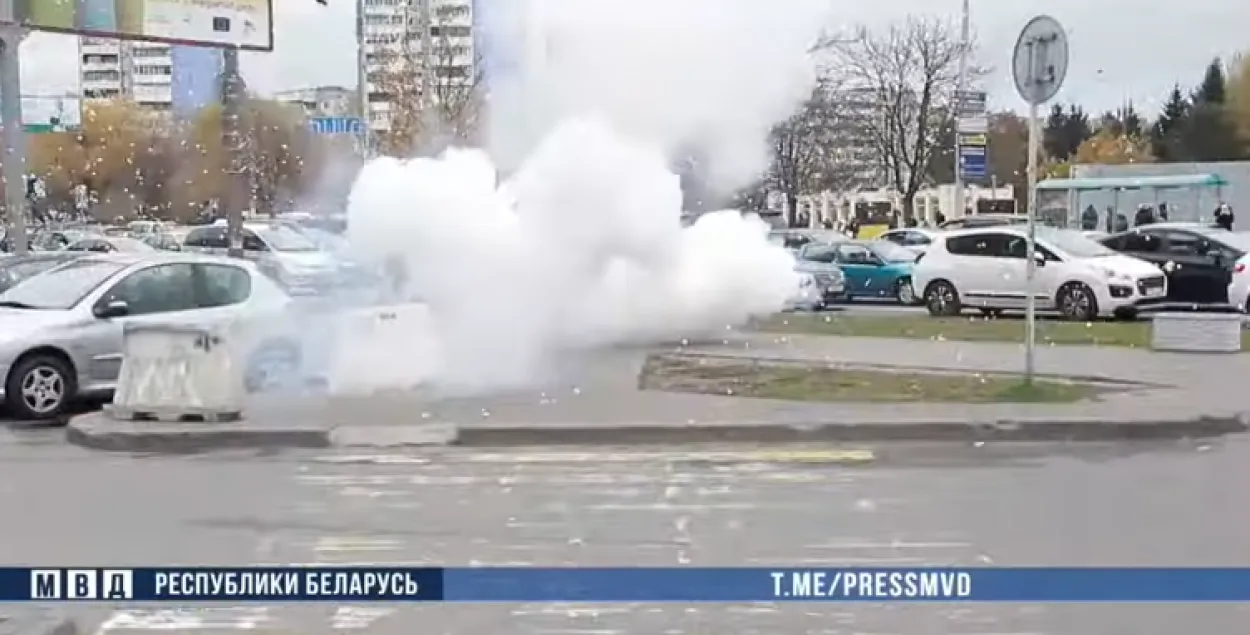 МУС: "пратэстоўцы выкарысталі самаробнае выбуховае прыстасаванне"
