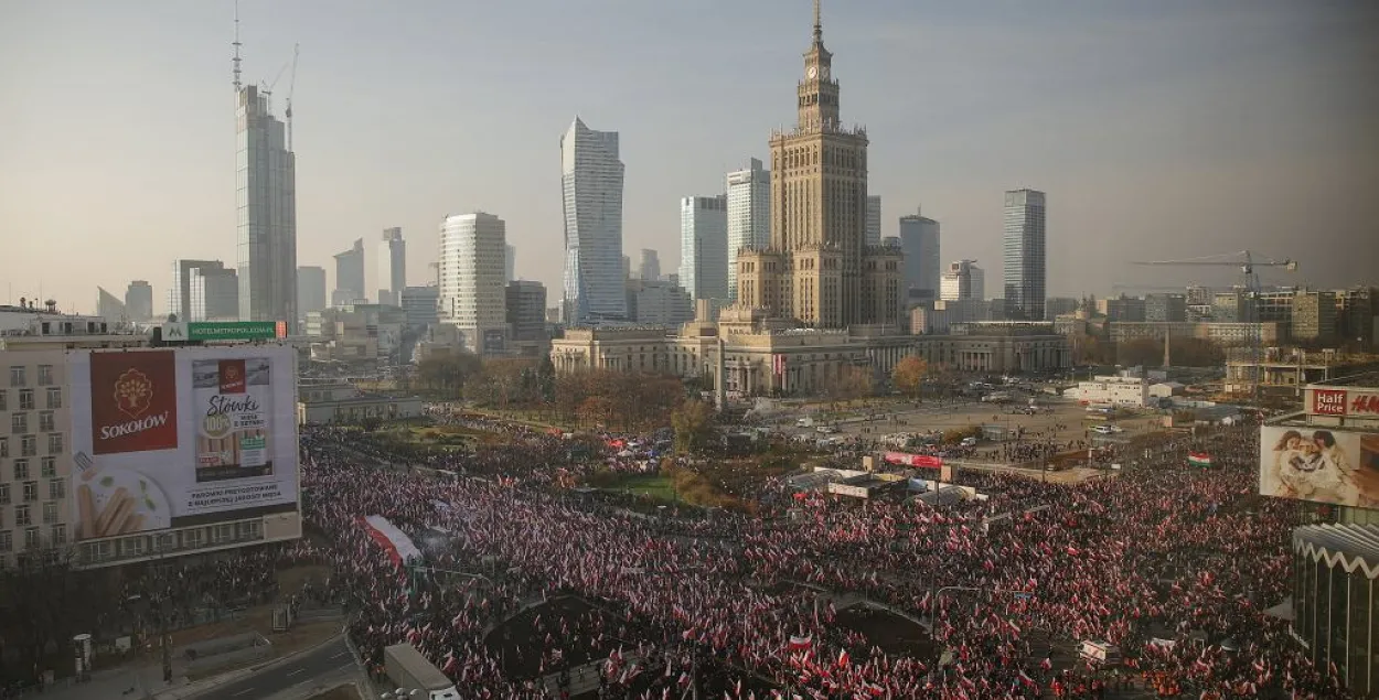 Марш ультраправых у Варшаве 11 лістапада 2021 года /&nbsp;Agencja Wyborcza.pl