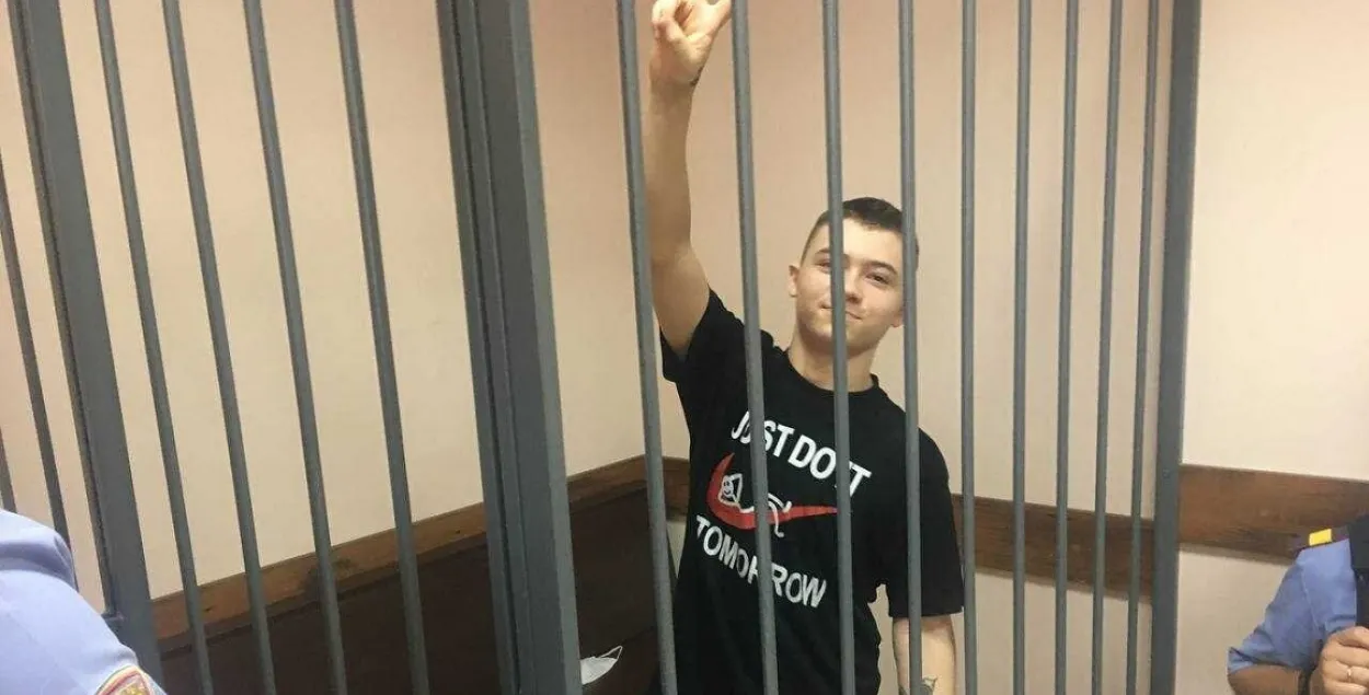 Палітвязня Мікіту Залатарова перавялі ў турму строгага рэжыму