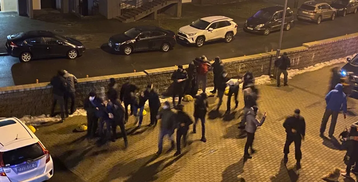 У Мінску АМАП "зачысціў" некалькі двароў, ёсць затрыманыя