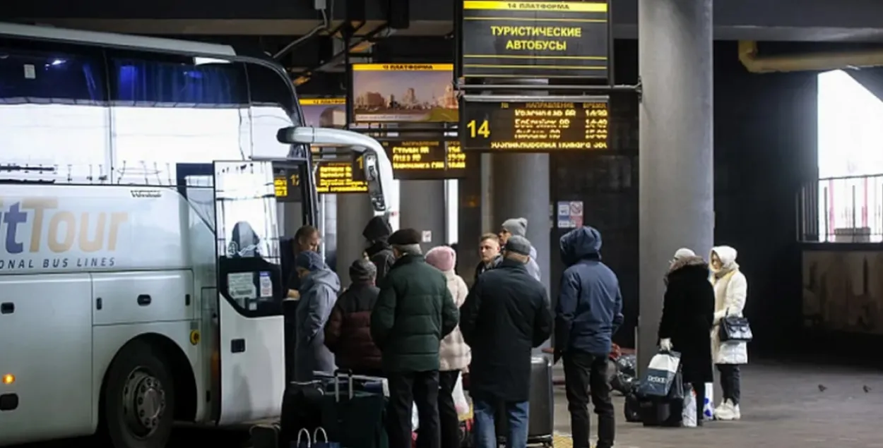 У "дармаедскую базу" дададуць шматдзетных мам і агароднікаў, якія надоўга выязджаюць з Беларусі, ілюстрацыйнае фота
