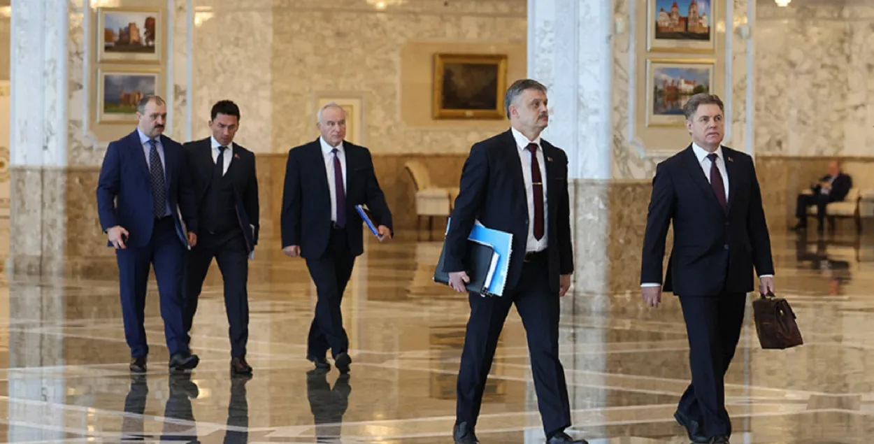 Виктор Лукашенко, Дмитрий Басков, Николай Шерстнев, Сергей Ковальчук и Игорь Петришенко
