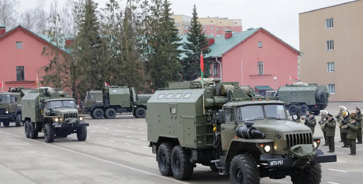 З Расіі ў Беларусь прыбыла новая тэхніка

