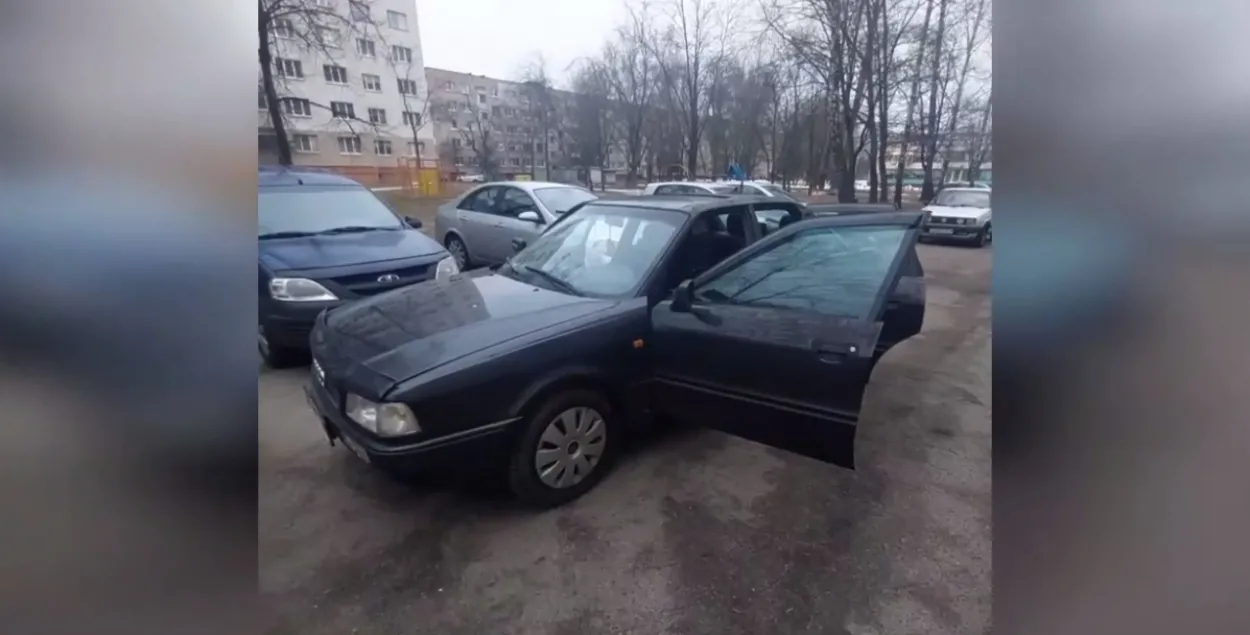 Аўтамабіль, які спрабавалі скрасці
