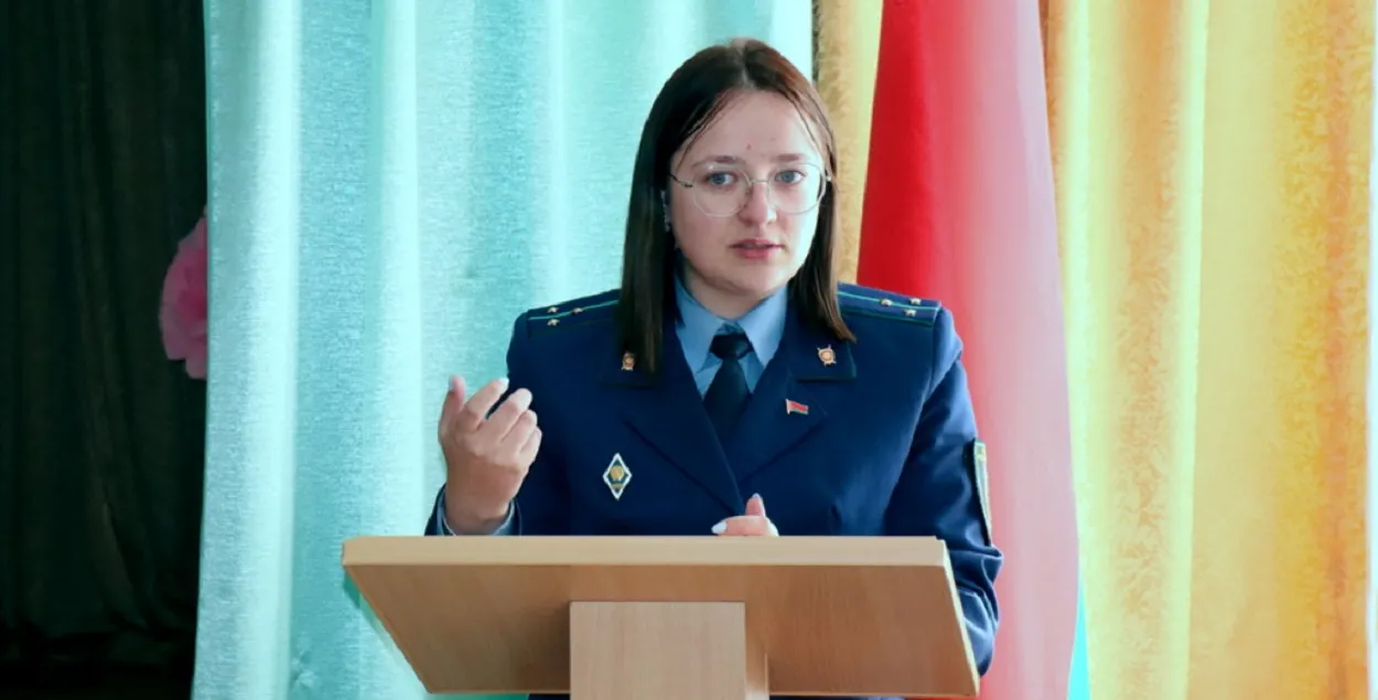 Прадстаўніца пракуратуры пераконвала прысутных, што іх задача не адправіць чалавека за краты і пакараць яго

