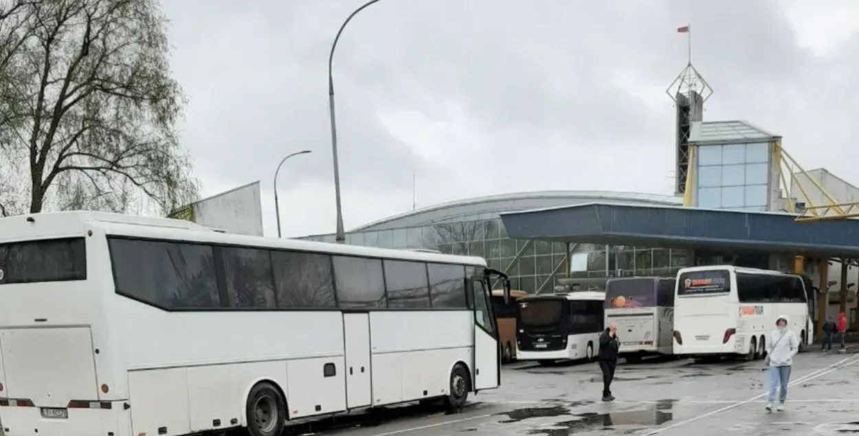 Автобусы в пункте пропуска "Варшавский мост — Тересполь"
