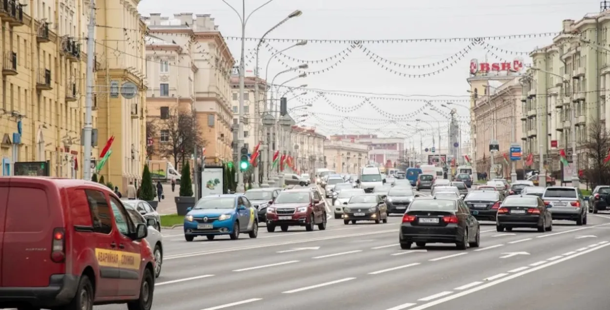 Аўтамабілі ў Мінску
