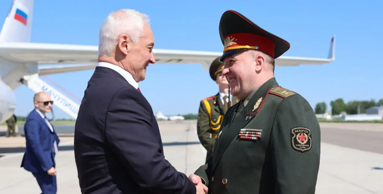 Міністр абароны РФ Андрэй Белавусаў і міністр абароны РБ Віктар Хрэнін
