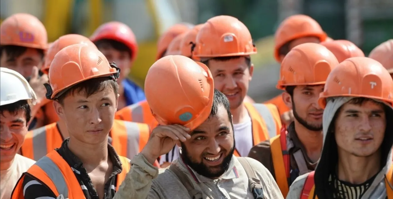 Labor migrants&nbsp;
