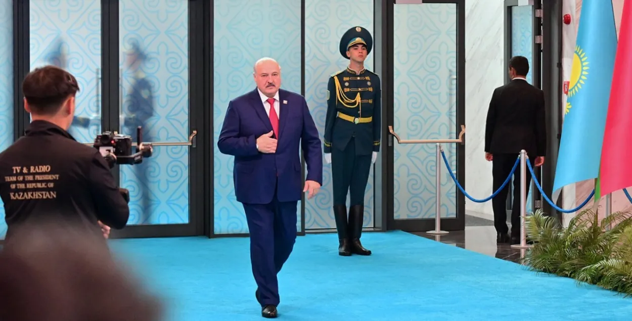Александр Лукашенко
