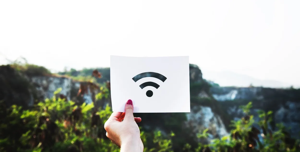 Пошук wi-fi, ілюстрацыйнае фота
