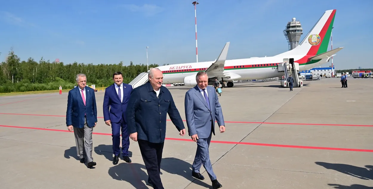 Александру Лукашенко хочется летать
