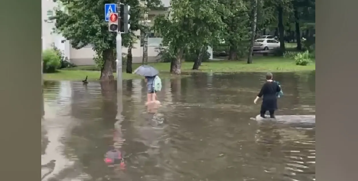 Потоп на Логойском тракте в Минске
