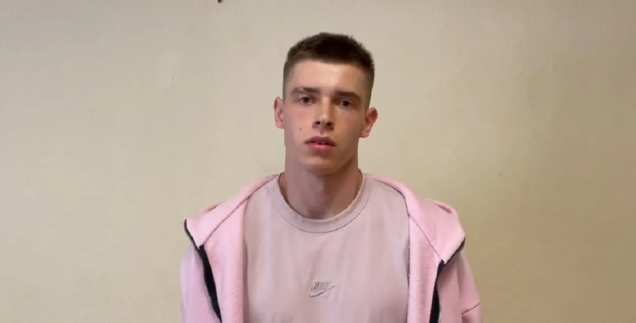 Блогер у мінскай міліцыі
