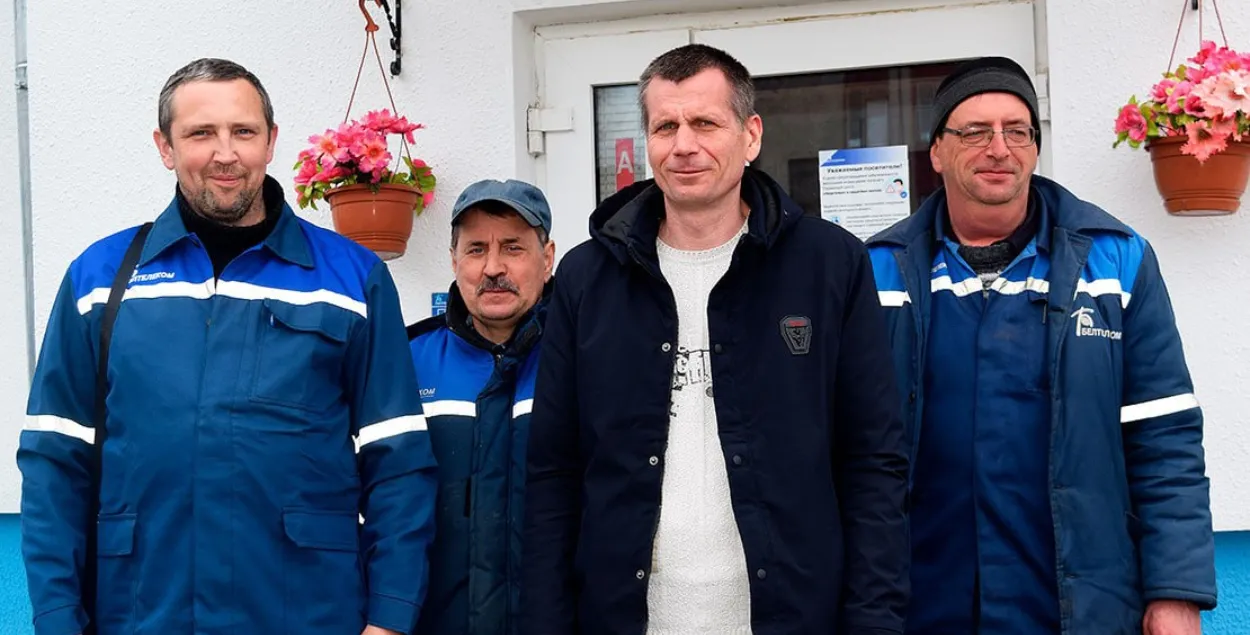 Почетный гражданин Ушачского района Геннадий Орловский — крайний слева
