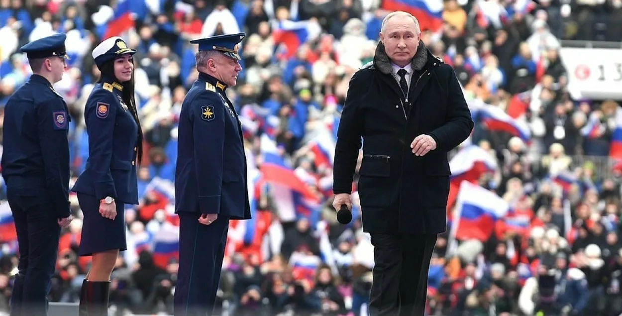 Уладзімір Пуцін на праўладным мітынгу
